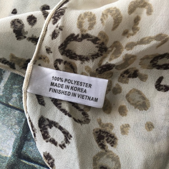 Spotted Print Semi Sheer Scarf - Picture 4 of 6